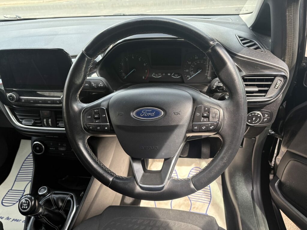 Ford Focus 1.0T Ecoboost St-line Euro 6 KW18NGN Black #5