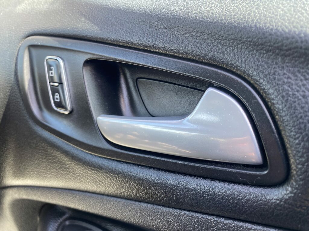 Ford Kuga 2.0 Tdci Titanium Suv 2Wd Euro 6 Silver #13