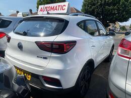 MG ZS 44.5Kwh Exclusive YX70MIC White #4
