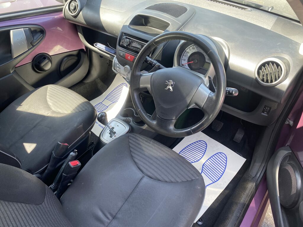 Peugeot 107 Active Black #9