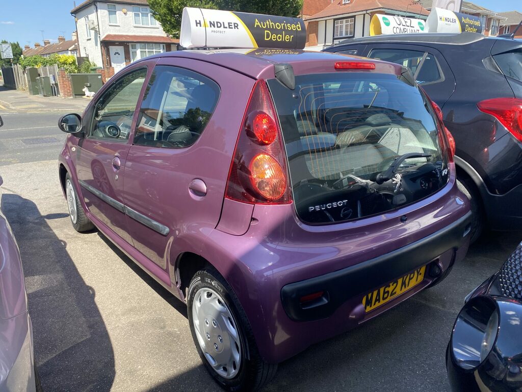 Peugeot 107 1.0 12V Active 2 Tronic Euro 5 Purple #4
