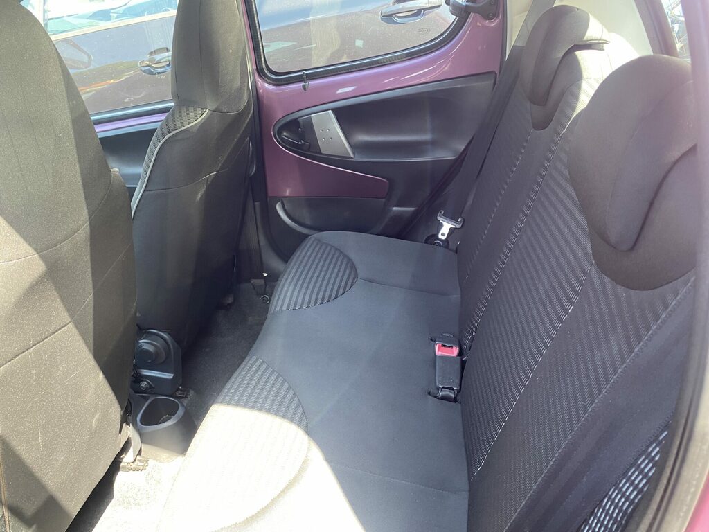 Peugeot 107 Active Black #10