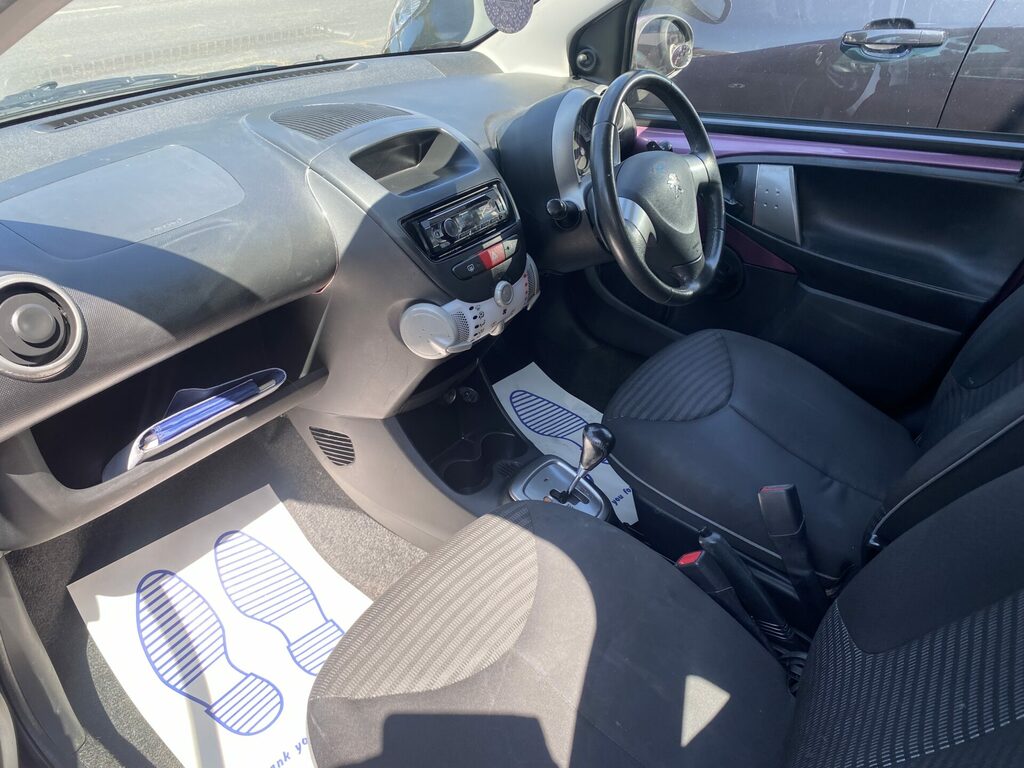 Peugeot 107 Active Black #11