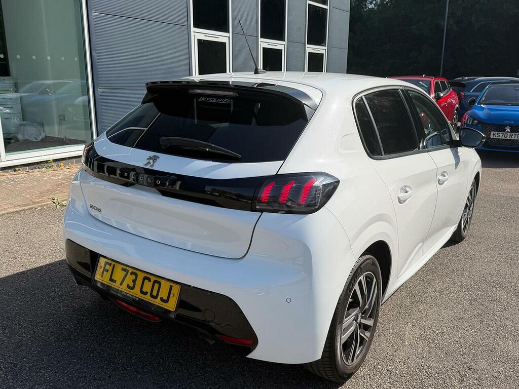 Peugeot 208 208 1.2 Puretech Allure Premium Euro 6 Ss White #6