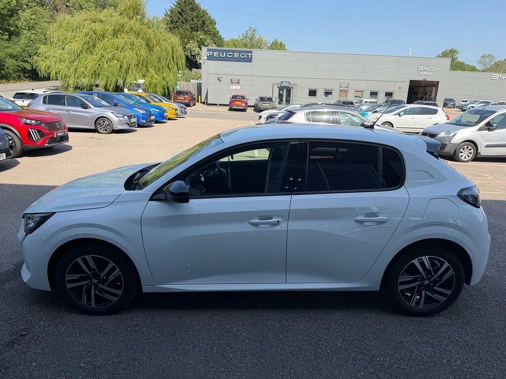 Peugeot 208 208 1.2 Puretech Allure Premium Euro 6 Ss White #5