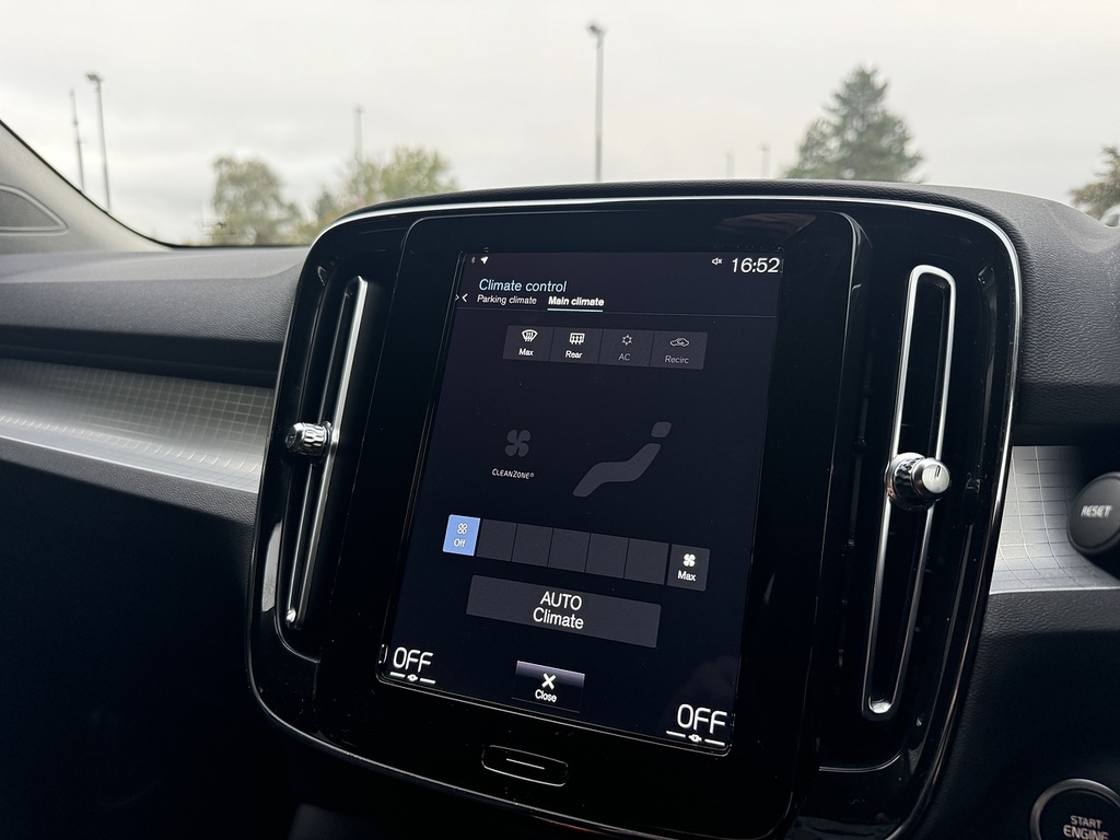 Volvo XC40 R-design Pro, B4 Mild Hybrid Carplay , Android A Black #13