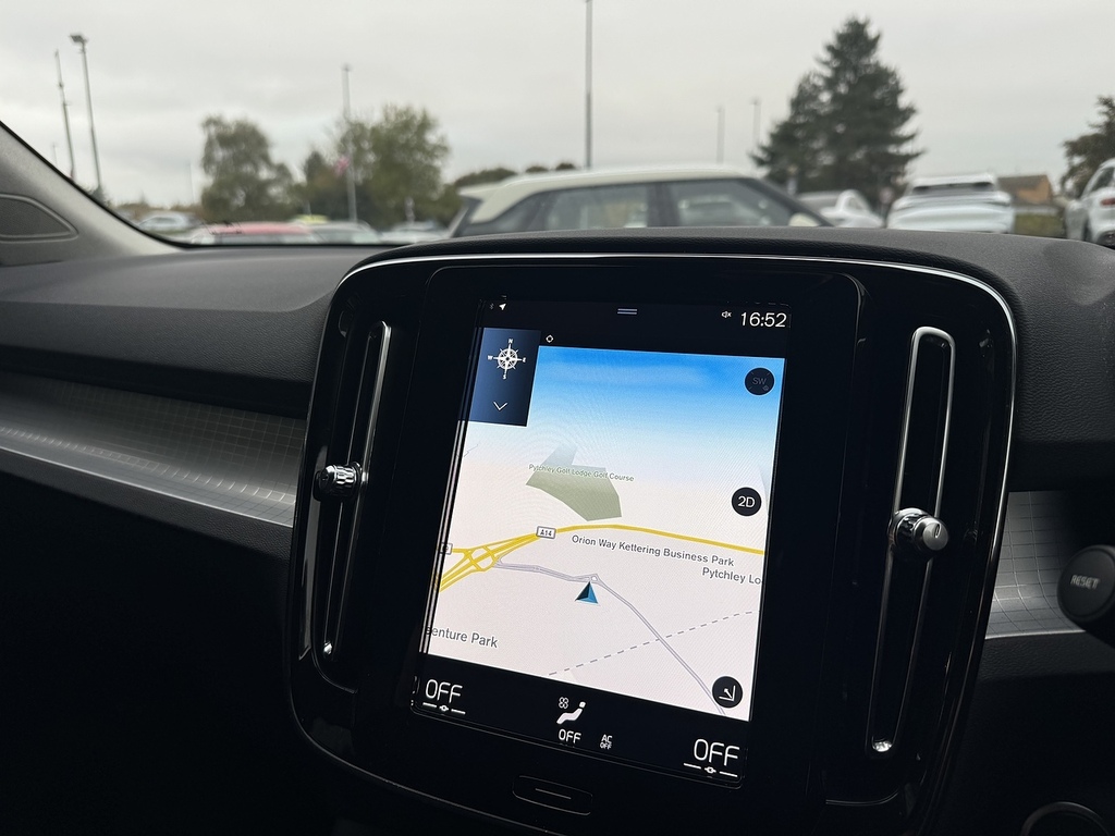 Volvo XC40 R-design Pro, B4 Mild Hybrid Carplay , Android A Black #12