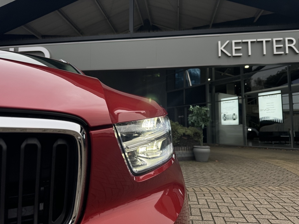 Volvo XC40 B4 Mhev Momentum Red #6