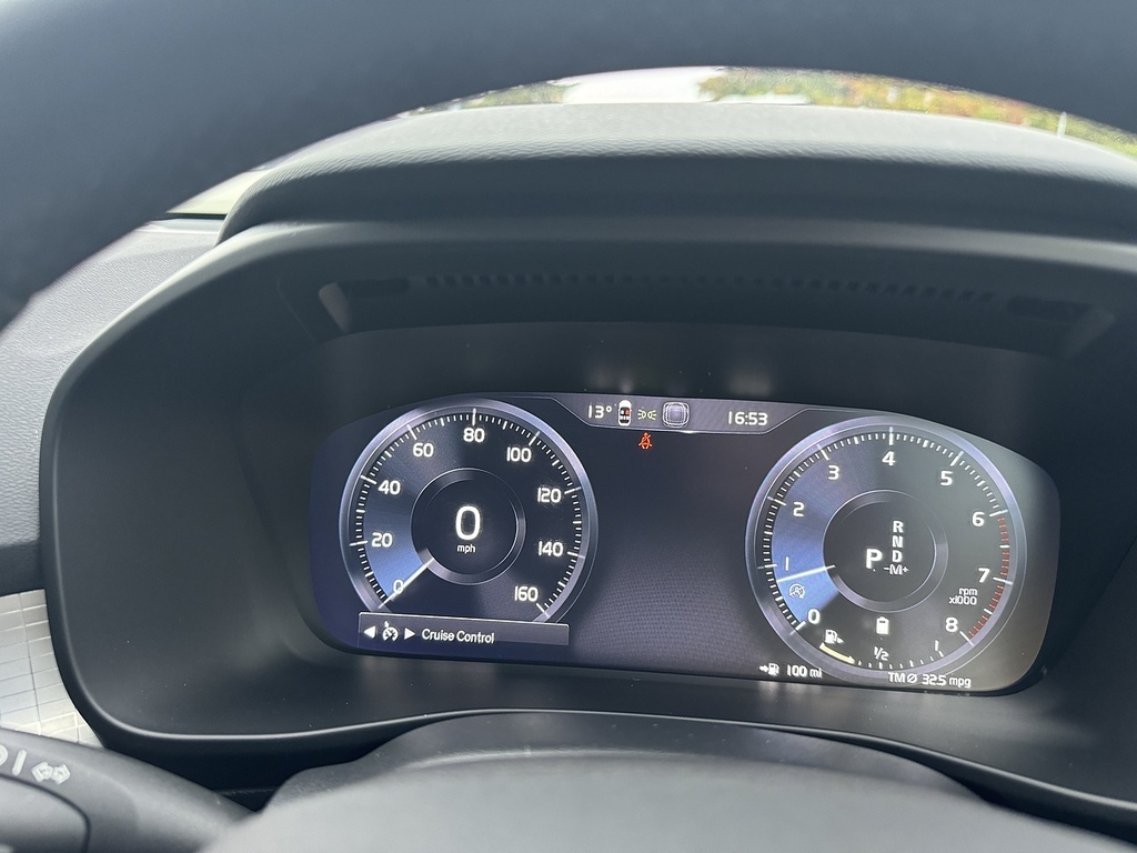 Volvo XC40 R-design Pro, B4 Mild Hybrid Carplay , Android A Black #10