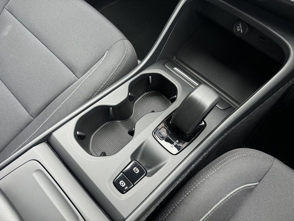 Volvo XC40 R-design Pro, B4 Mild Hybrid Carplay , Android A Black #15
