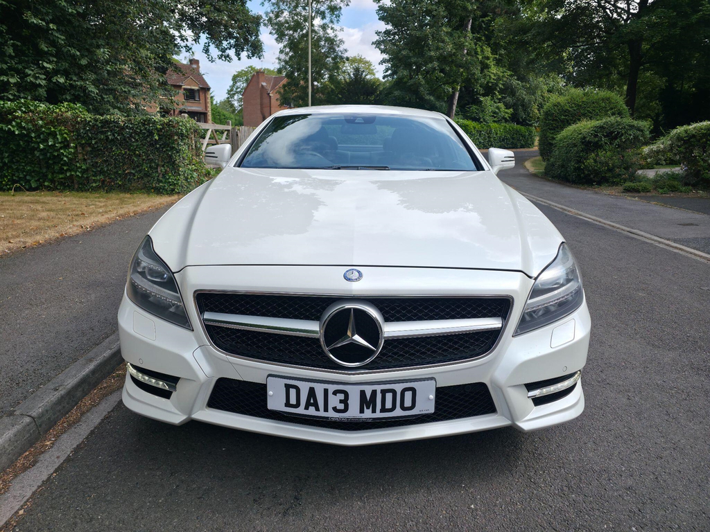 Mercedes-Benz CLS Saloon White #2