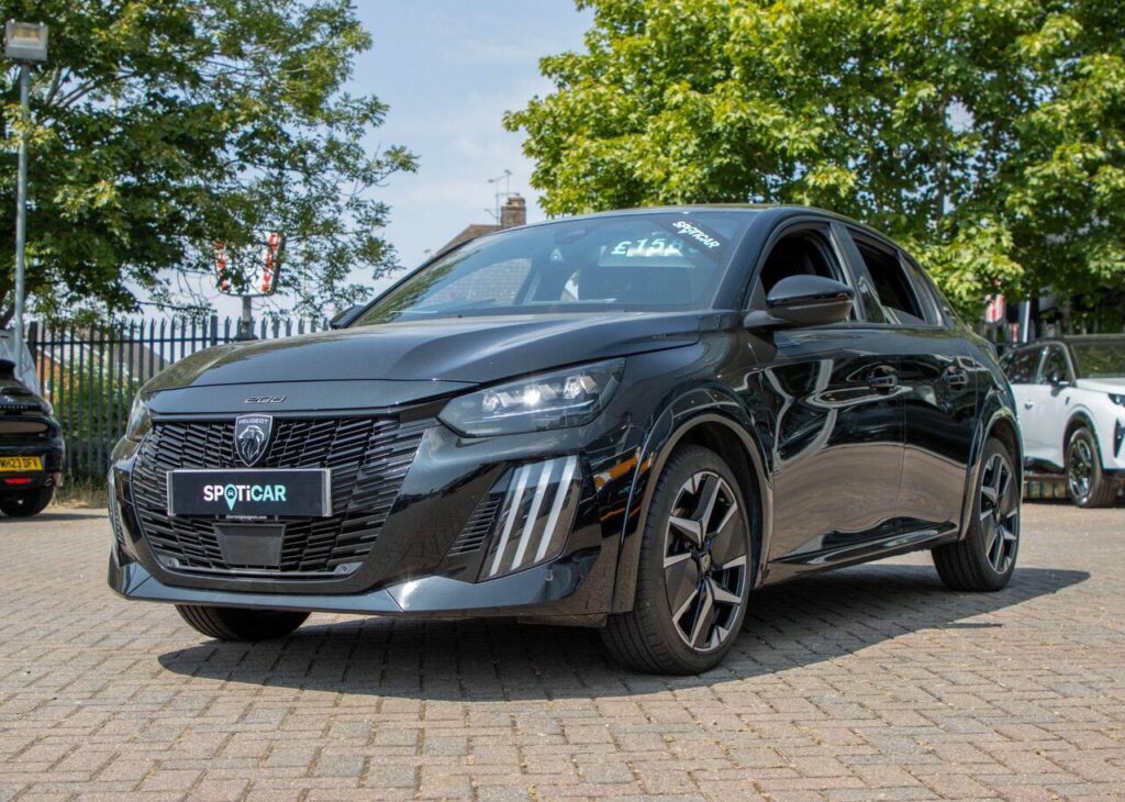 Peugeot 208 1.2 Puretech Gt Euro 6 S S FG25XYO Black #3