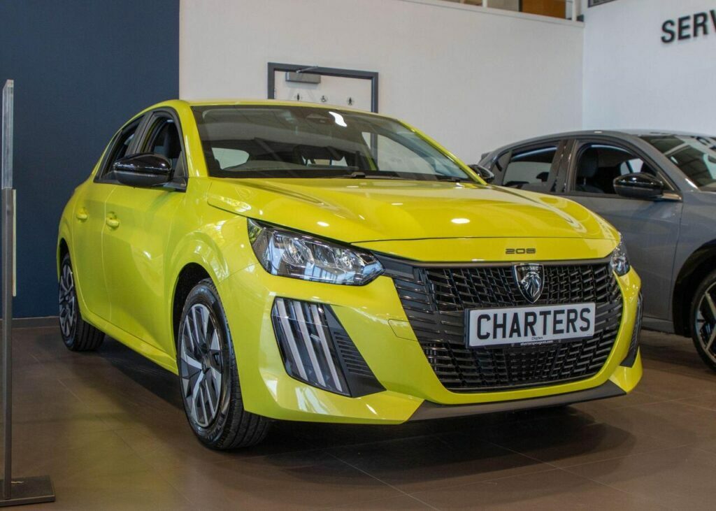 Peugeot 208 Hatchback Yellow