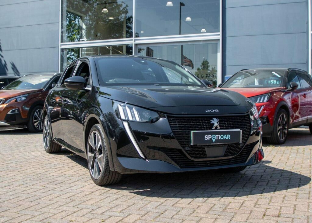 Peugeot e-208 50Kwh Gt 7Kw Charger Black