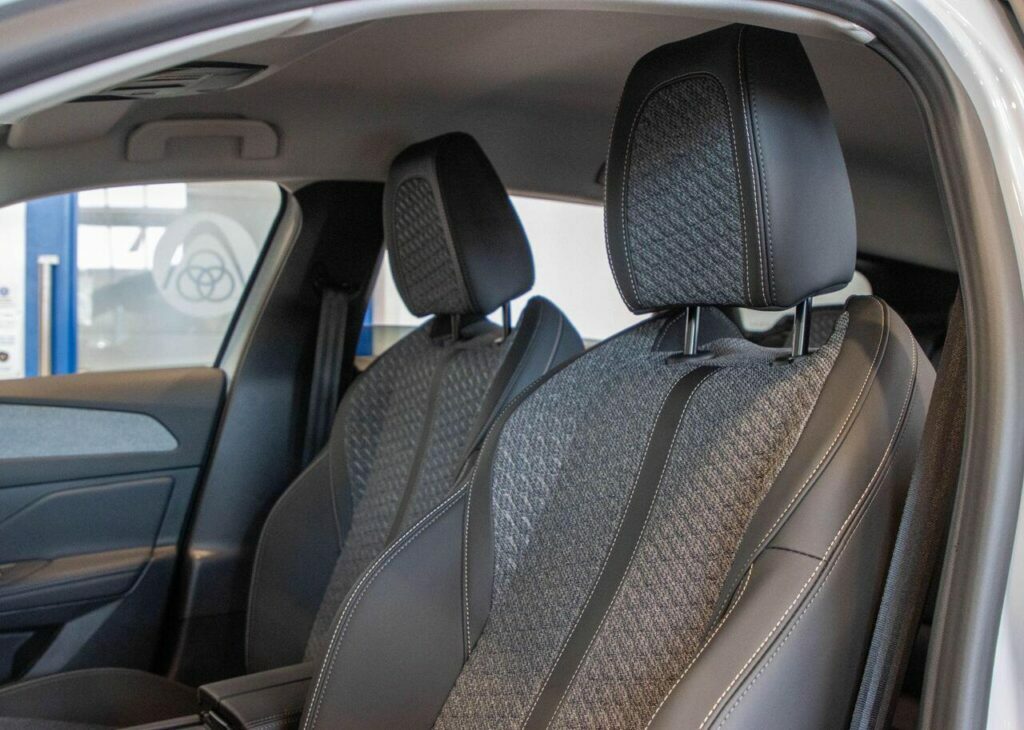 Peugeot 308 SW Puretech S S #19