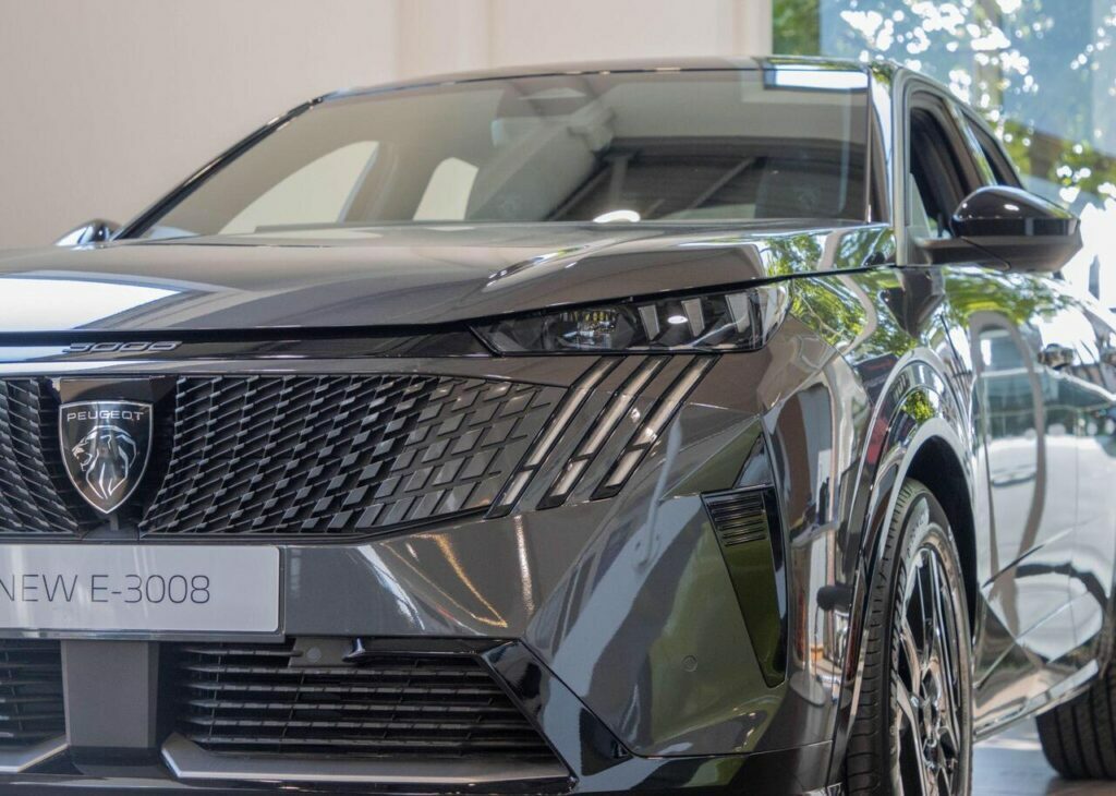 Peugeot 3008 1.5 Bluehdi Gt Line Eat8 #2