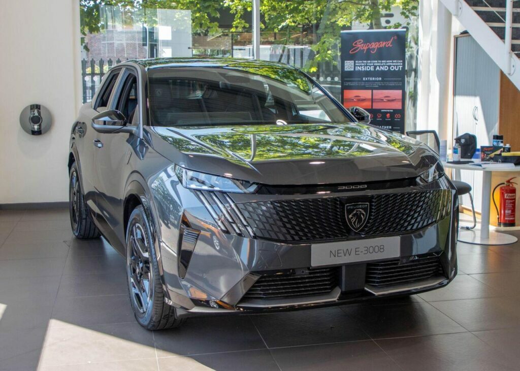 Peugeot 3008 1.5 Bluehdi Gt Line Eat8 #3