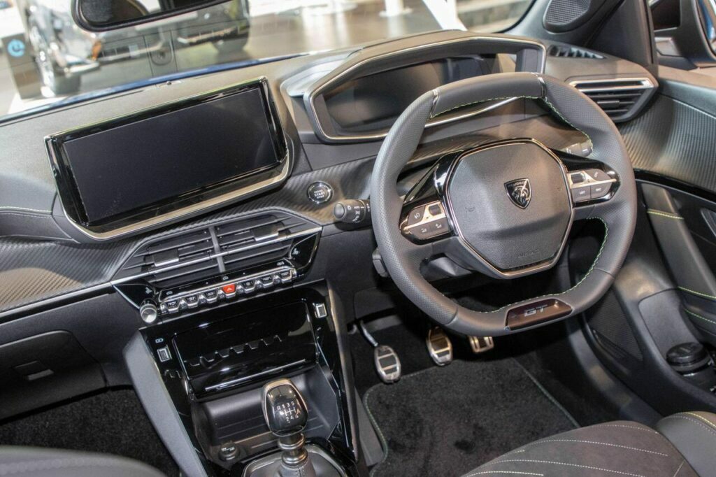 Peugeot 208 Puretech Active Ss Black #14
