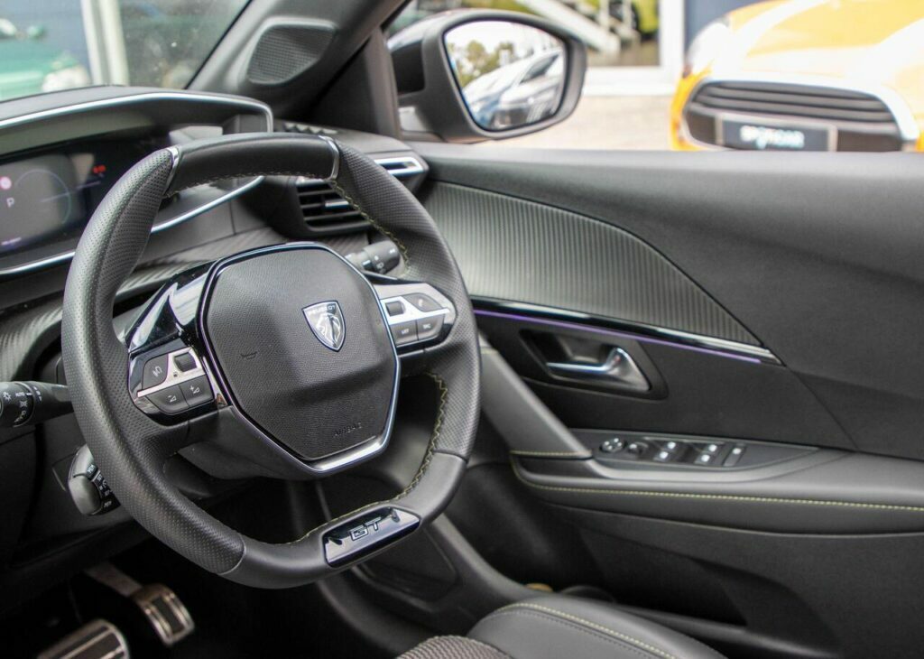 Peugeot e-208 50Kwh Gt  #29
