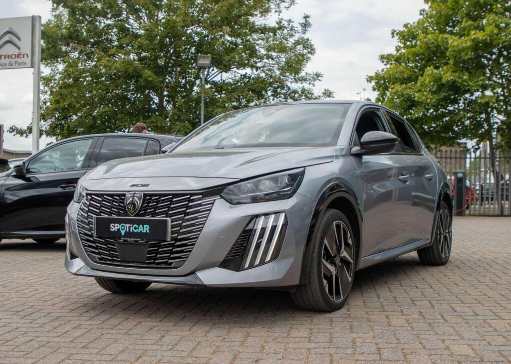 Peugeot e-208 51Kwh Gt 11Kw Charger Grey #2