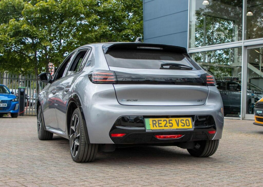 Peugeot e-208 51Kwh Gt 11Kw Charger Grey #3