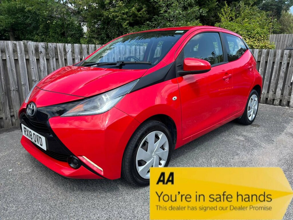 Toyota Aygo 1.0 Vvt-i X-play Euro 6 Red