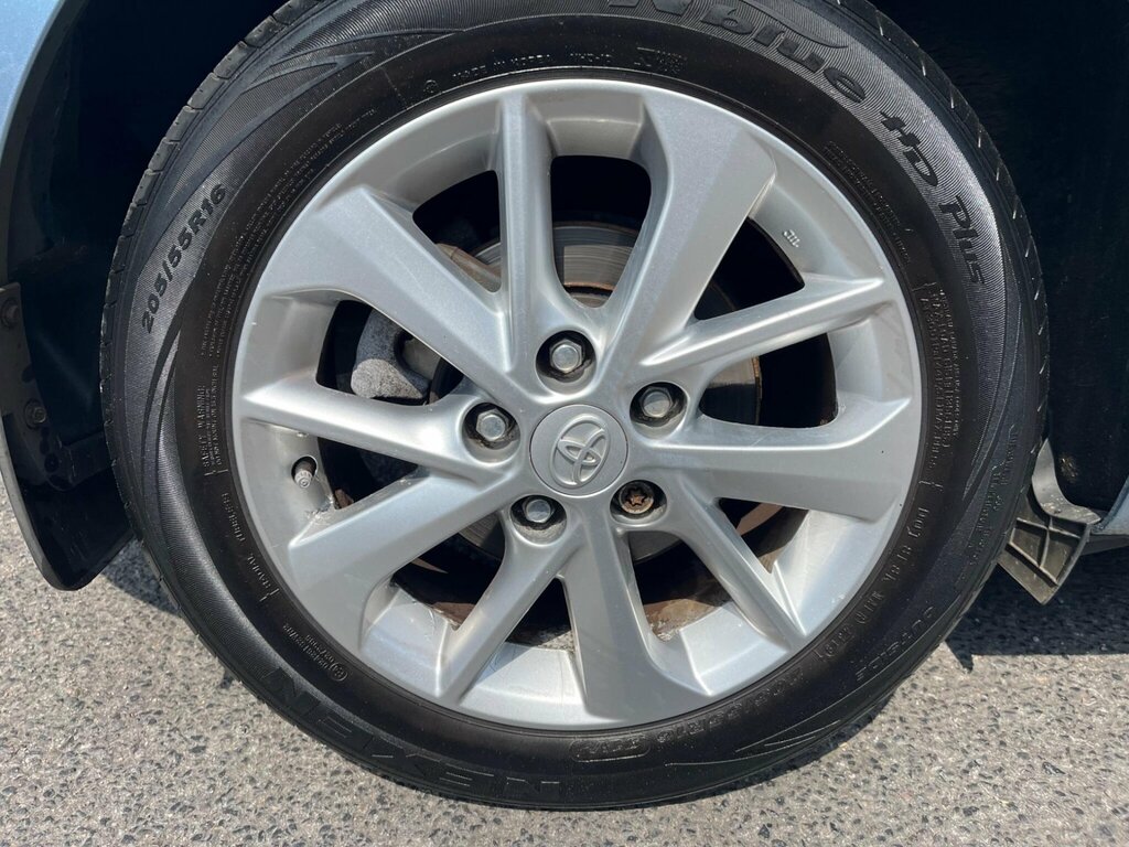 Toyota Auris Excel Blue #13