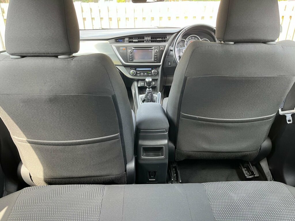 Toyota Auris Excel Blue #10