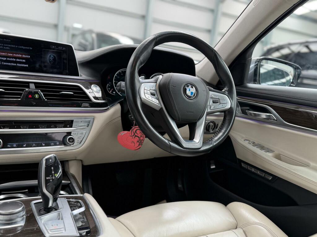BMW 7 Series 3.0 730Ld M Sport White #21