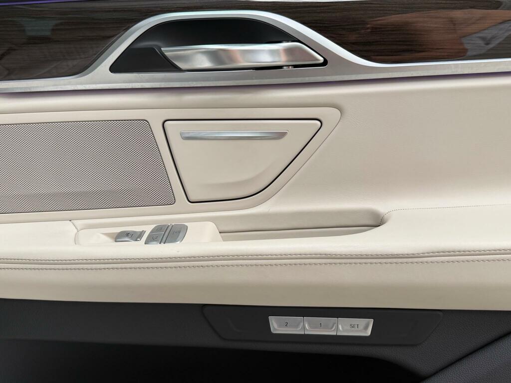 BMW 7 Series 3.0 730Ld M Sport White #43