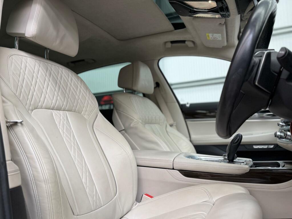 BMW 7 Series 3.0 730Ld M Sport White #27