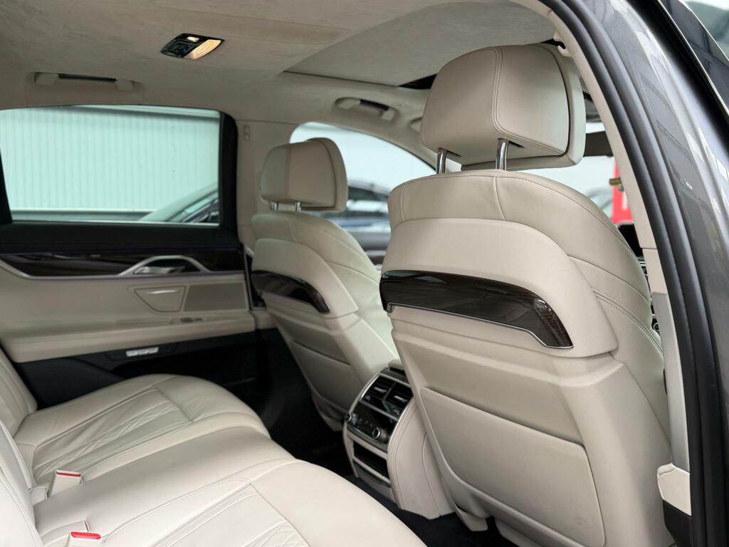 BMW 7 Series 3.0 730Ld M Sport White #29