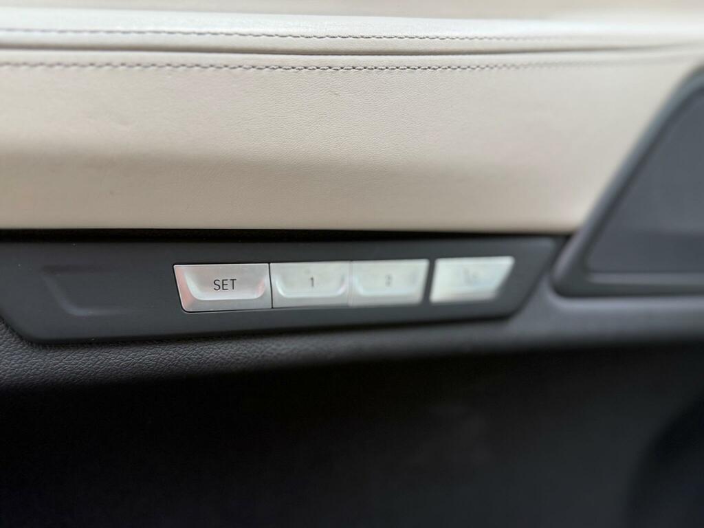 BMW 7 Series 3.0 730Ld M Sport White #30