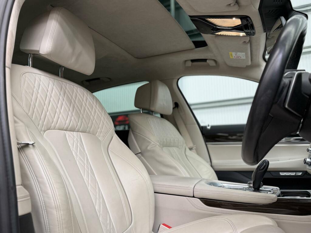 BMW 7 Series 3.0 730Ld M Sport White #42