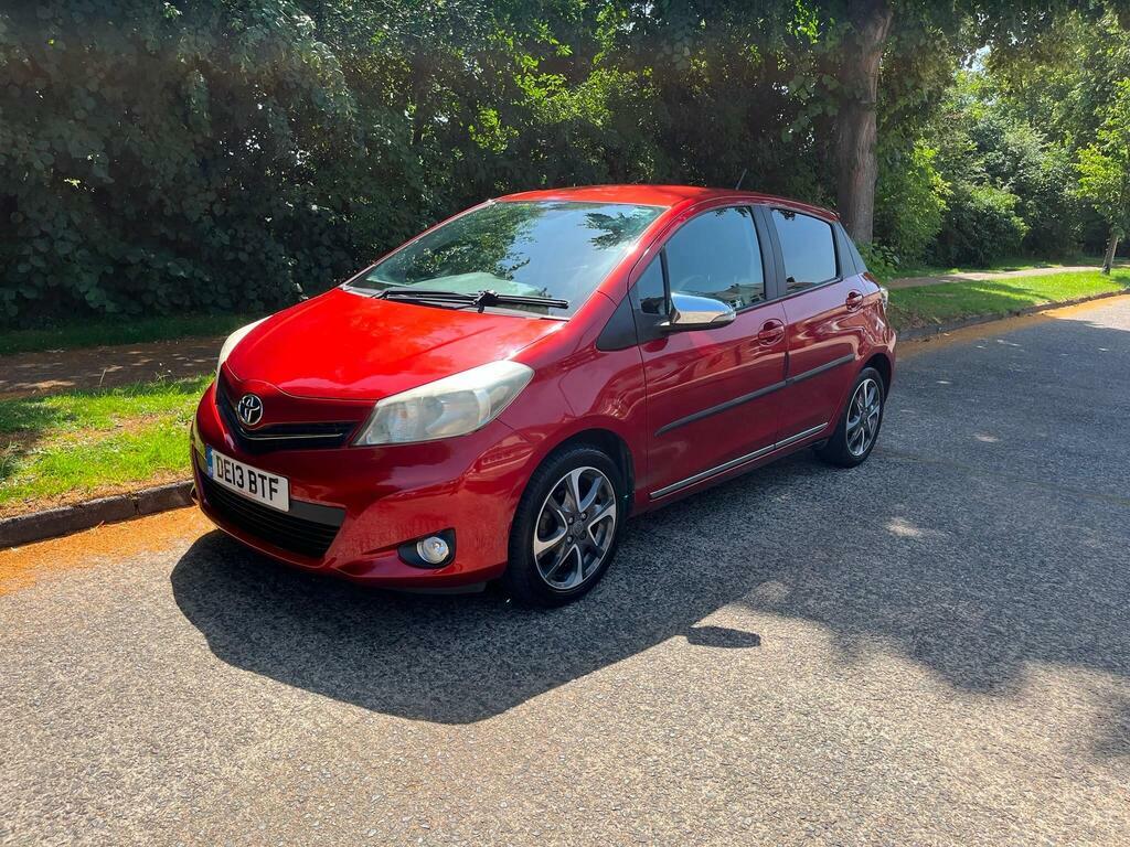 Toyota Yaris 1.33 Dual Vvt-i Trend Euro 5 Red