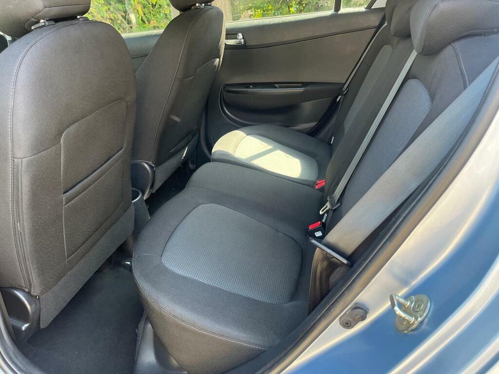 Hyundai I20 White #7