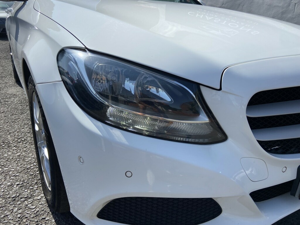 Mercedes-Benz C Class Saloon 2.1 C220d Se 2016 HX16XRG White #4