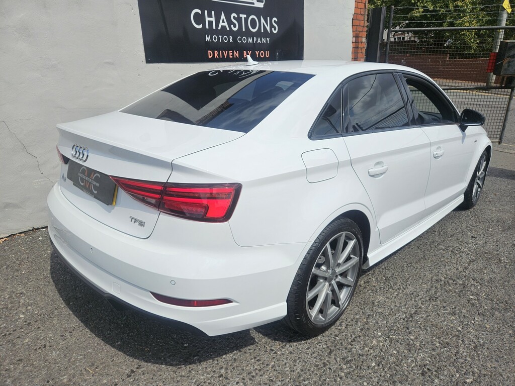 Audi A3 1.5 Tfsi Cod Black Edition White #5