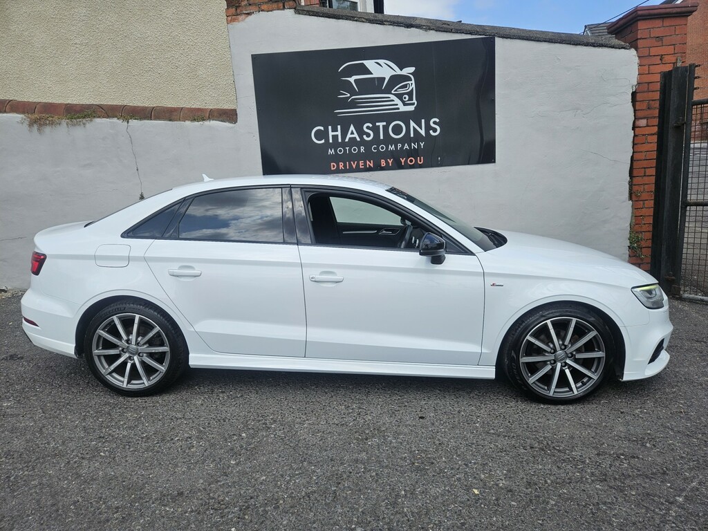 Audi A3 1.5 Tfsi Cod Black Edition White #3