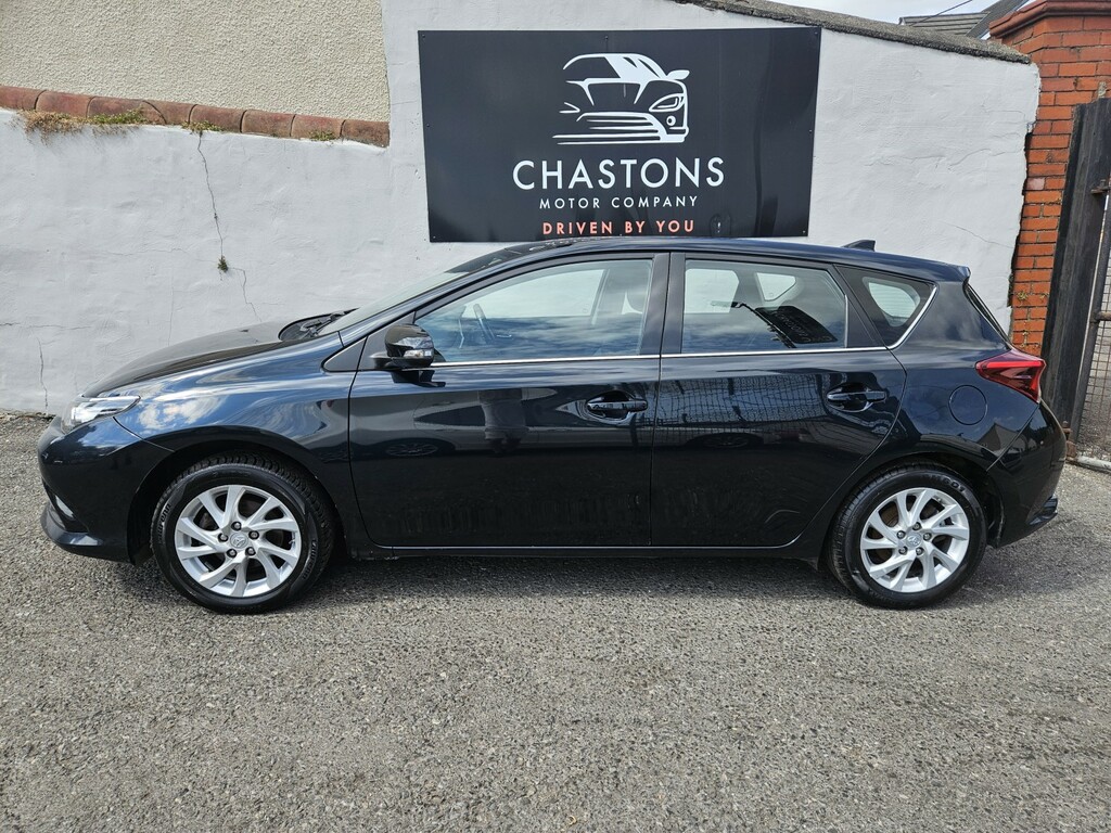 Toyota Auris 1.8L Excel Blue #11
