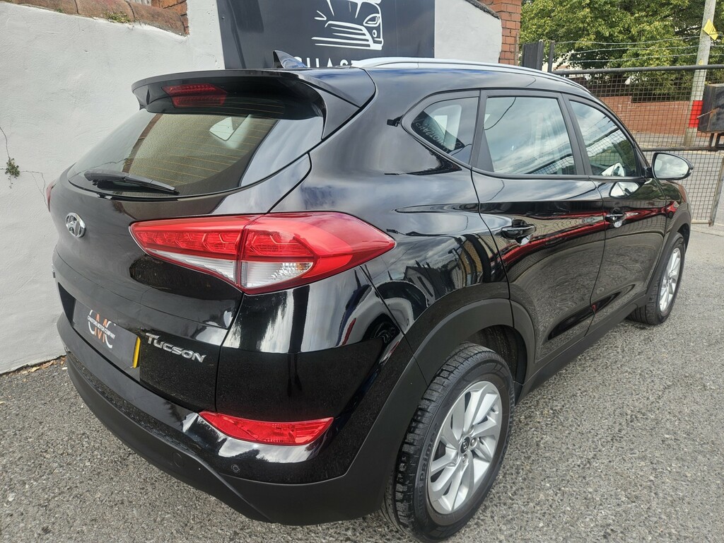 Hyundai Tucson Suv 1.6 Tucson Se Nav 1.6 Gdi 132Ps Bd 2018 EK18BSX Black #3