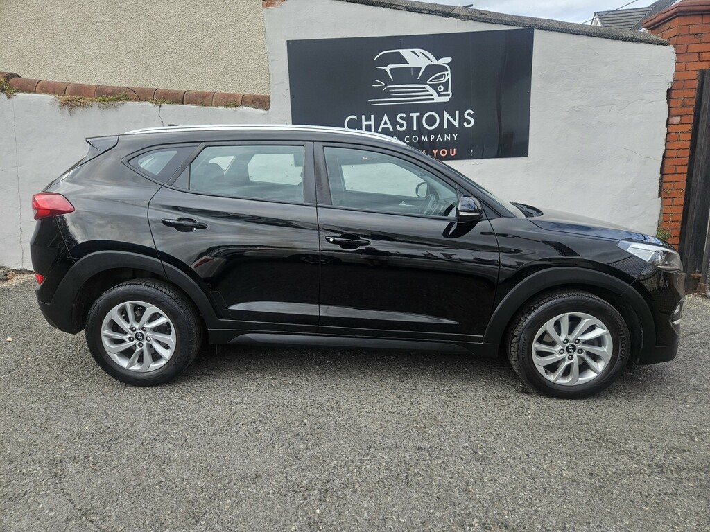 Hyundai Tucson Suv 1.6 Tucson Se Nav 1.6 Gdi 132Ps Bd 2018 EK18BSX Black #2