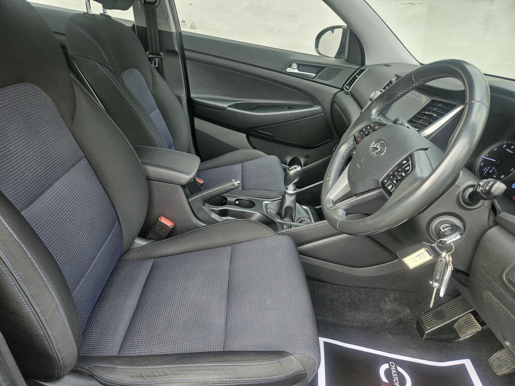 Hyundai Tucson Suv 1.6 Tucson Se Nav 1.6 Gdi 132Ps Bd 2018 EK18BSX Black #5