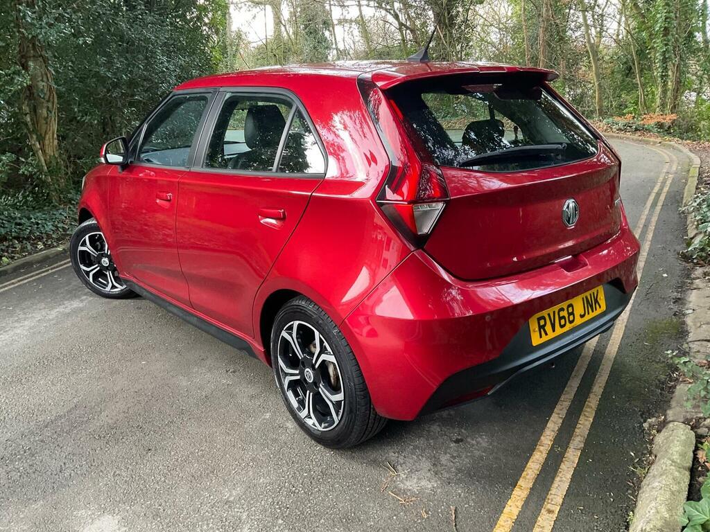 MG MG3 1.5 Vti-tech Exclusive Euro 6 Ss Red #2