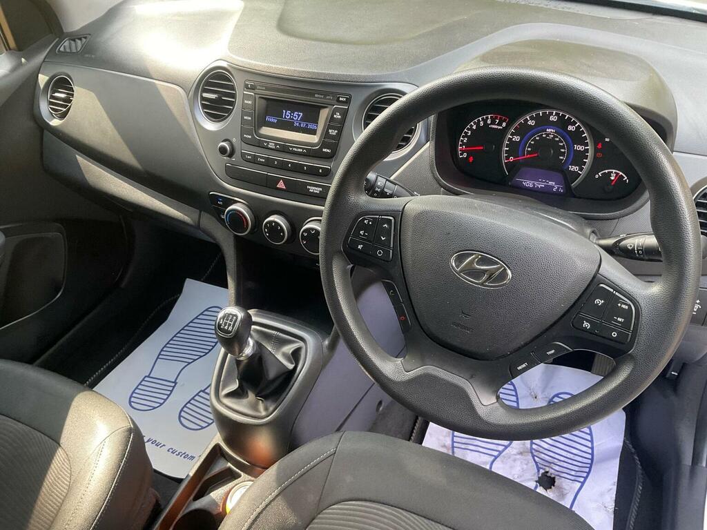 Hyundai I10 Premium Black #20