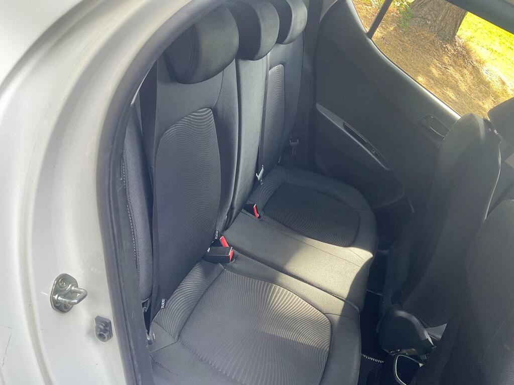 Hyundai I10 Premium Black #23