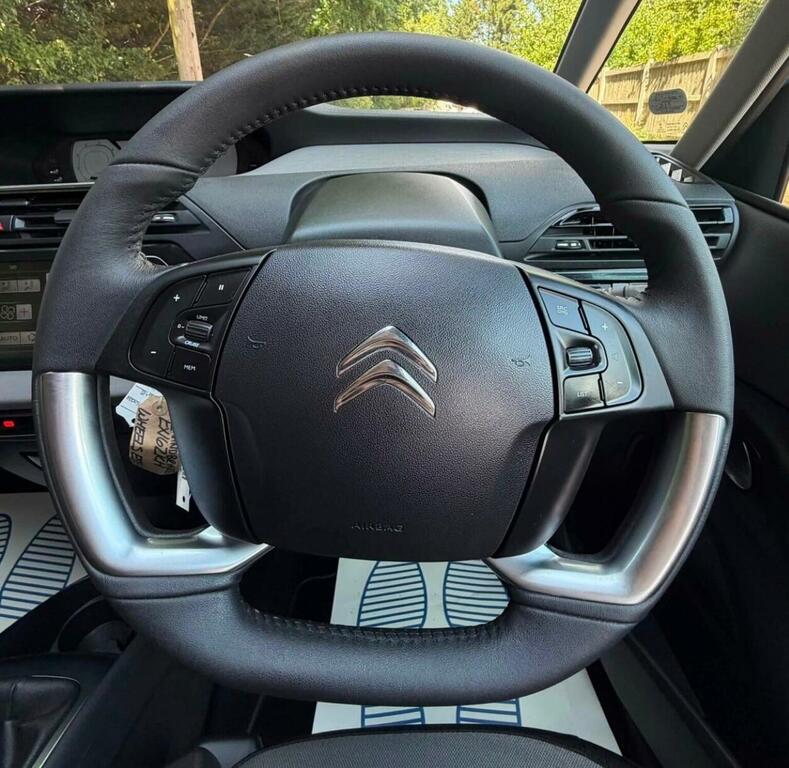 Citroen C4 Picasso Mpv White #10