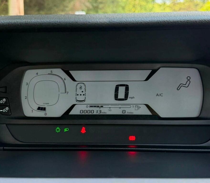 Citroen C4 Picasso Mpv White #13