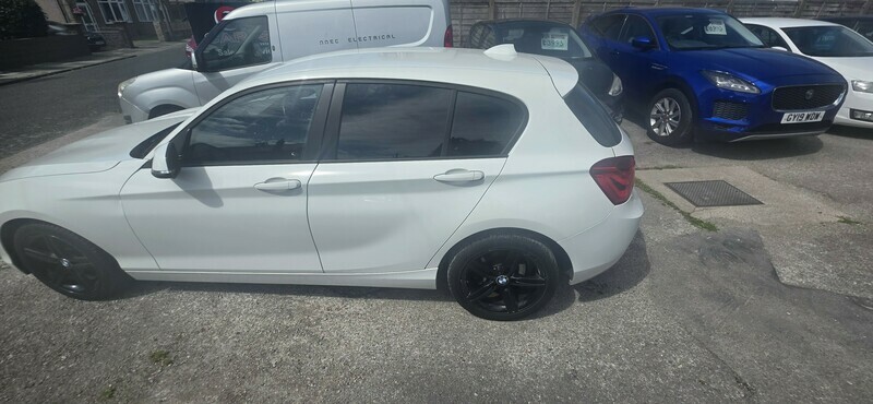 BMW 1 Series 118I Sport White #2