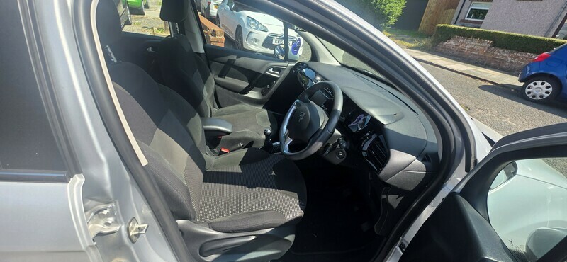 Citroen C3 1.2 Puretech Selection Hatchback Silver #10